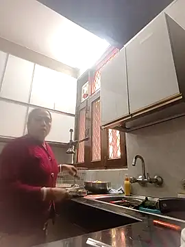 Hot-Sana2 online show from 11-10-25, 05:50