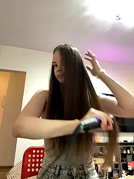 Snapshot of KristiRich chatting on 11-10-25, 07:18 KristiRich online show from 11-10-25, 07:18