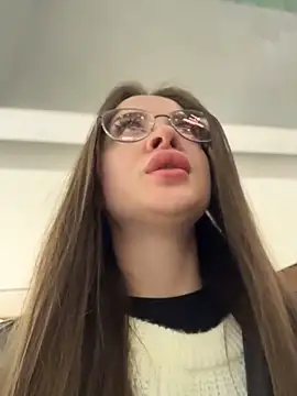 Snapshot of KristiRich chatting on 11-30-25, 08:29 KristiRich online show from 11-30-25, 08:29