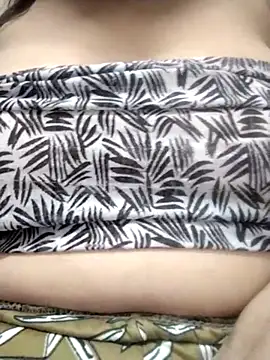 Snapshot of Cute_Angel_1 chatting on 10-31-25, 05:14 Cute Angel 1 online show from 10-31-25, 05:14