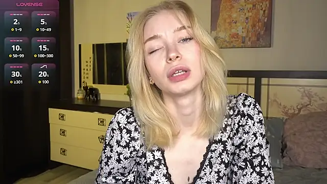 ShanelTunon online show from 11-16-25, 08:03