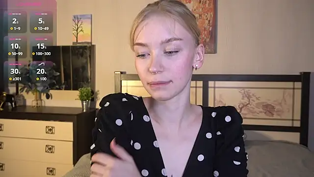 ShanelTunon online show from 11-19-25, 08:09