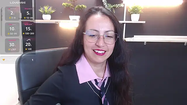 Lauryn Jones online show from 04-16-26, 07:03