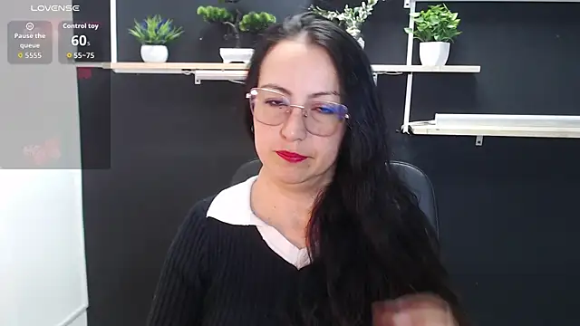 Lauryn Jones online show from 04-25-26, 05:21