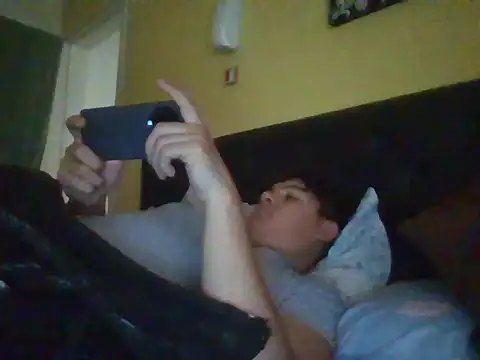 Snapshot of Myboy0020 chatting on 11-07-25, 02:28 Myboy0020 online show from 11-07-25, 02:28