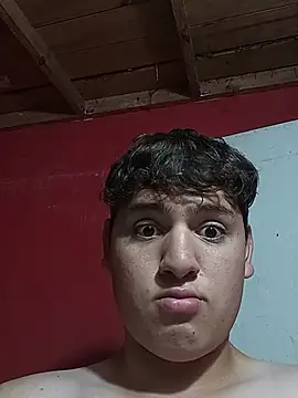 Snapshot of Myboy0020 chatting on 11-19-25, 03:17 Myboy0020 online show from 11-19-25, 03:17