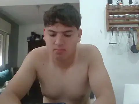 Snapshot of Myboy0020 chatting on 12-01-25, 01:05 Myboy0020 online show from 12-01-25, 01:05