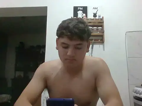 Snapshot of Myboy0020 chatting on 12-03-25, 02:52 Myboy0020 online show from 12-03-25, 02:52