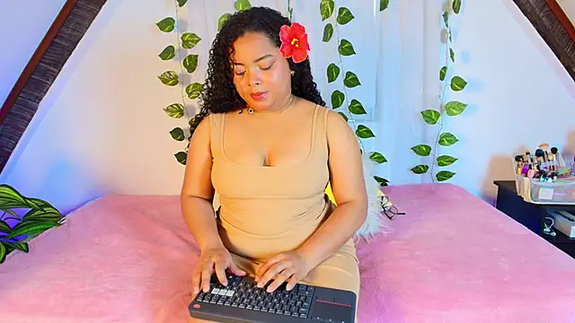 alanaa gomezz online show from 05-29-26, 06:39