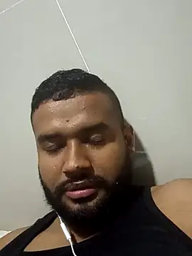 Snapshot of William1_234 chatting on 11-01-25, 04:03 William1 234 online show from 11-01-25, 04:03