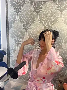 Snapshot of _Kylei_7 chatting on 11-02-25, 02:36  Kylei 7 online show from 11-02-25, 02:36