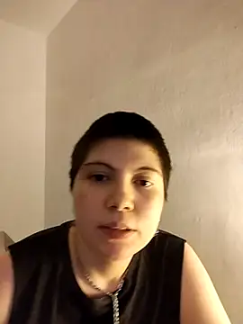 Snapshot of mollypop_ chatting on 11-05-25, 10:32 mollypop online show from 11-05-25, 10:32