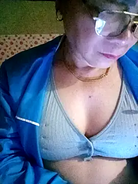 small-house123 online show from 02-15-26, 11:01