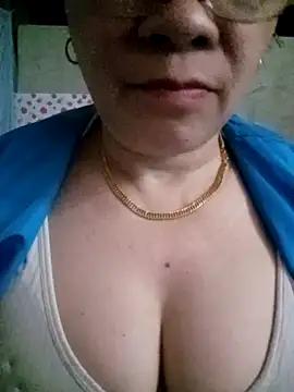 small-house123 online show from 02-22-26, 08:02