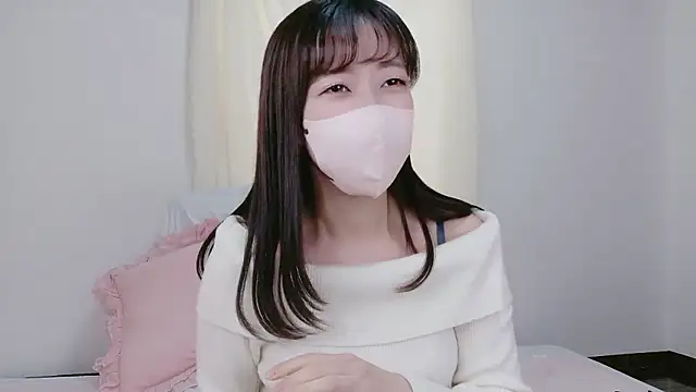 Snapshot of Sana_84 chatting on 02-06-26, 03:22 Sana 84 online show from 02-06-26, 03:22