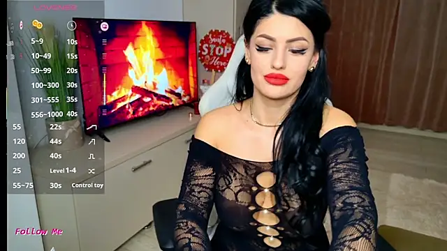 Snapshot of Myla-b chatting on 01-05-26, 10:02 Myla-b online show from 01-05-26, 10:02