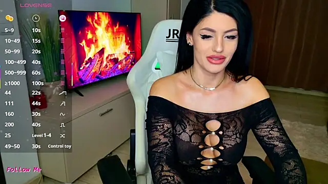 Snapshot of Myla-b chatting on 02-01-26, 08:07 Myla-b online show from 02-01-26, 08:07