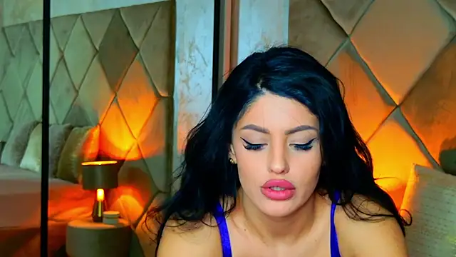 Snapshot of Myla-b chatting on 03-04-26, 10:05 Myla-b online show from 03-04-26, 10:05