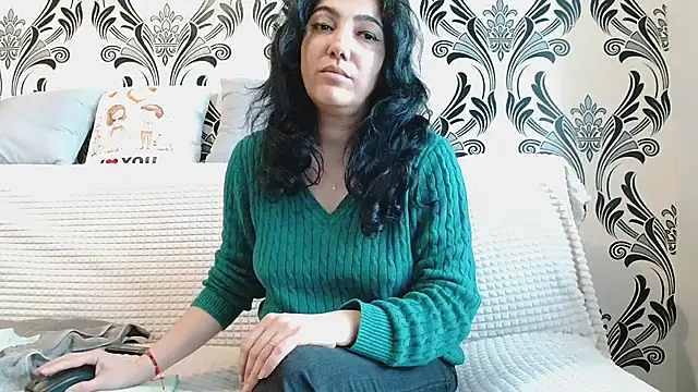 CharmingPearl online show from 03-28-26, 07:19