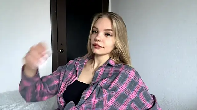 SweetAmelia69 online show from 11-13-25, 06:01