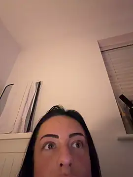 Bethrae25 online show from 02-25-26, 11:47