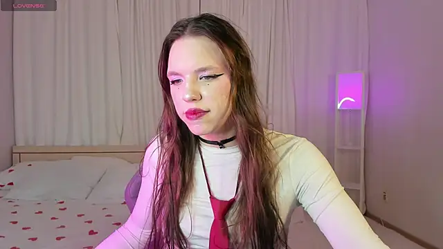 Snapshot of MadisonMongomeri chatting on 11-24-25, 03:28 MadisonMongomeri online show from 11-24-25, 03:28