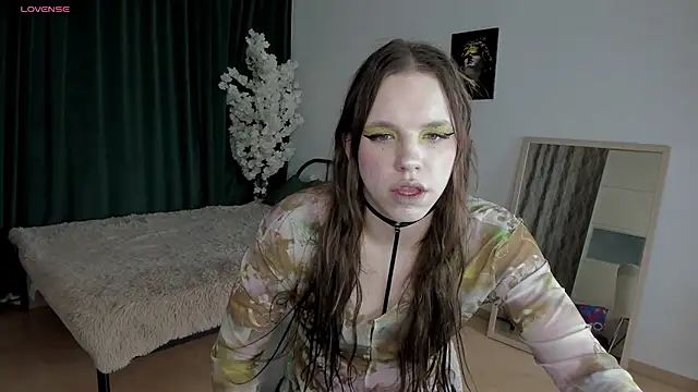 Snapshot of MadisonMongomeri chatting on 11-26-25, 02:45 MadisonMongomeri online show from 11-26-25, 02:45