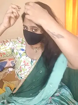 Snapshot of mouni499 chatting on 06-01-26, 08:05 mouni499 online show from 06-01-26, 08:05