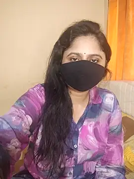 Snapshot of mouni499 chatting on 06-08-26, 10:37 mouni499 online show from 06-08-26, 10:37