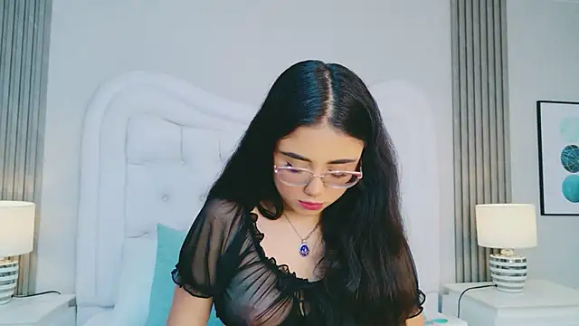 ScarlettPetrova online show from 04-20-26, 11:35