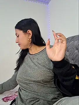 GISELLA   online show from 03-05-26, 01:29