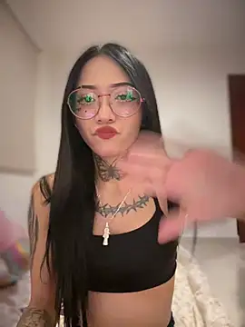 Snapshot of JIORYOvO chatting on 03-03-26, 04:40 JIORYOvO online show from 03-03-26, 04:40