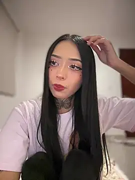 Snapshot of JIORYOvO chatting on 03-15-26, 06:19 JIORYOvO online show from 03-15-26, 06:19