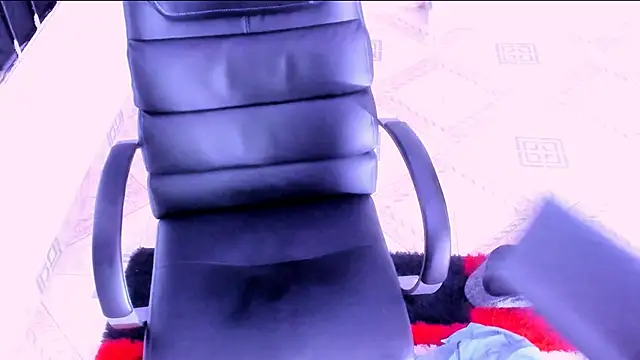 Snapshot of soy_Aron chatting on 11-15-25, 08:49 soy Aron online show from 11-15-25, 08:49