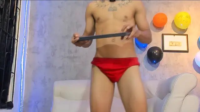 Snapshot of soy_Aron chatting on 11-19-25, 07:25 soy Aron online show from 11-19-25, 07:25