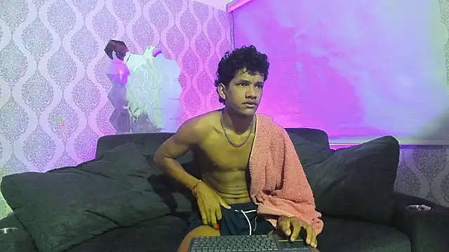 Boy savoy online show from 02-07-26, 07:34