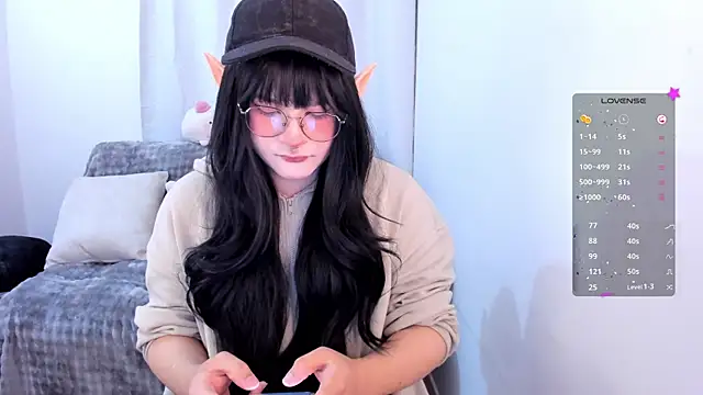 Snapshot of Omorimori chatting on 12-16-25, 02:33 Omorimori online show from 12-16-25, 02:33