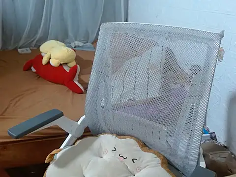 Snapshot of orily25 chatting on 11-05-25, 01:27 orily25 online show from 11-05-25, 01:27