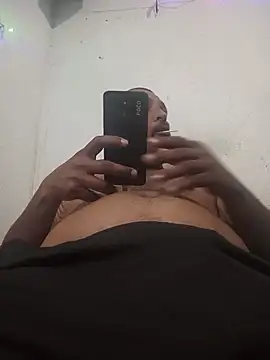 negrocomomisuerte online show from 12-17-25, 04:51