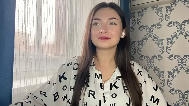 Snapshot of TwotyBright chatting on 11-20-25, 08:14 TwotyBright online show from 11-20-25, 08:14