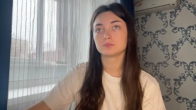 Snapshot of TwotyBright chatting on 11-27-25, 08:16 TwotyBright online show from 11-27-25, 08:16