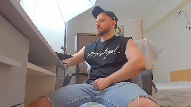 Ryanstone  online show from 04-02-26, 05:27