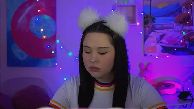 Snapshot of TinaBakers_ chatting on 11-03-25, 01:01 TinaBakers online show from 11-03-25, 01:01