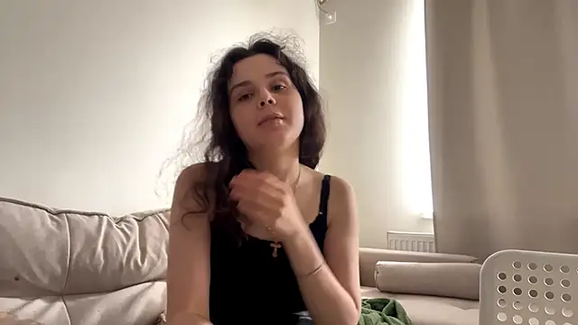 Snapshot of RosaleeSwint chatting on 11-09-25, 09:51 RosaleeSwint online show from 11-09-25, 09:51