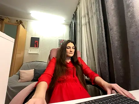 Snapshot of HelgaMun chatting on 11-12-25, 10:26 HelgaMun online show from 11-12-25, 10:26