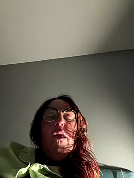 Angel-LinaX online show from 12-19-25, 08:38