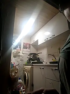 Snapshot of sikicineco35 chatting on 12-15-25, 06:39 sikicineco35 online show from 12-15-25, 06:39