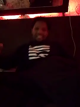 Snapshot of Angel23cm1 chatting on 02-07-26, 10:35 Angel23cm1 online show from 02-07-26, 10:35