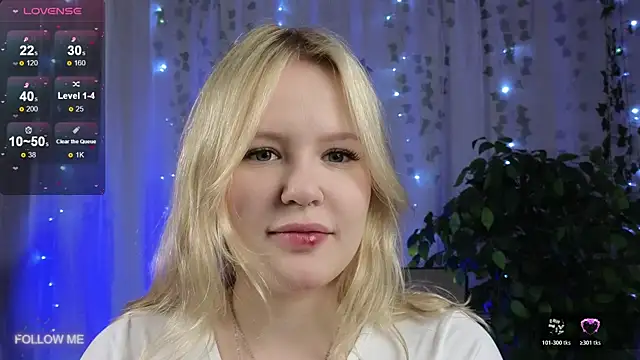 Snapshot of Mila_wxw chatting on 11-12-25, 12:27 Mila wxw online show from 11-12-25, 12:27