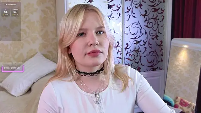 Snapshot of Mila_wxw chatting on 11-25-25, 12:27 Mila wxw online show from 11-25-25, 12:27